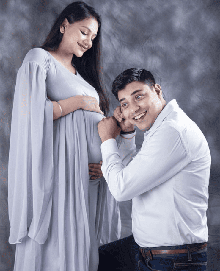 Maternity portrait by SK Digital Photo Studio